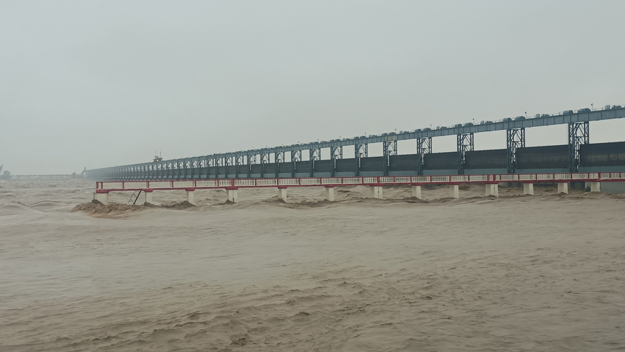 Water Flow in Saptakoshi River Rises Sharply, All 56 Gates of Koshi Barrage Opened