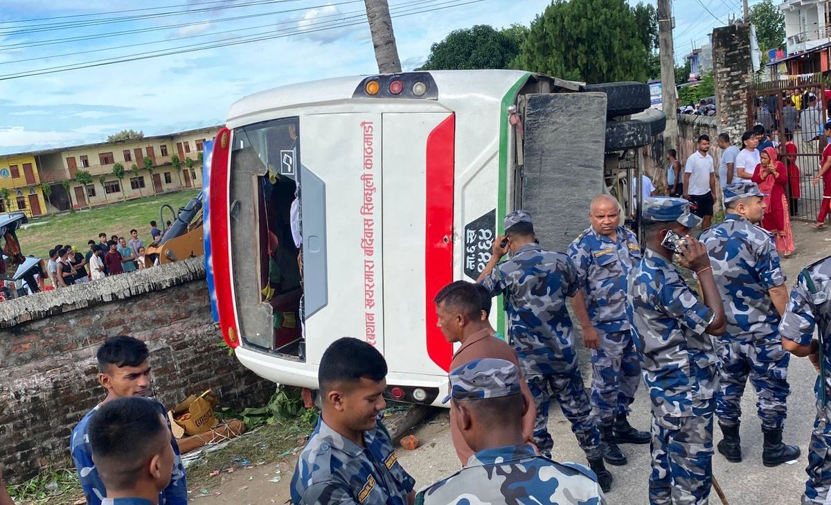 Two Ki*lled, 26 Injured in Passenger Bus Accident at Khayarmara, Bardibas-10